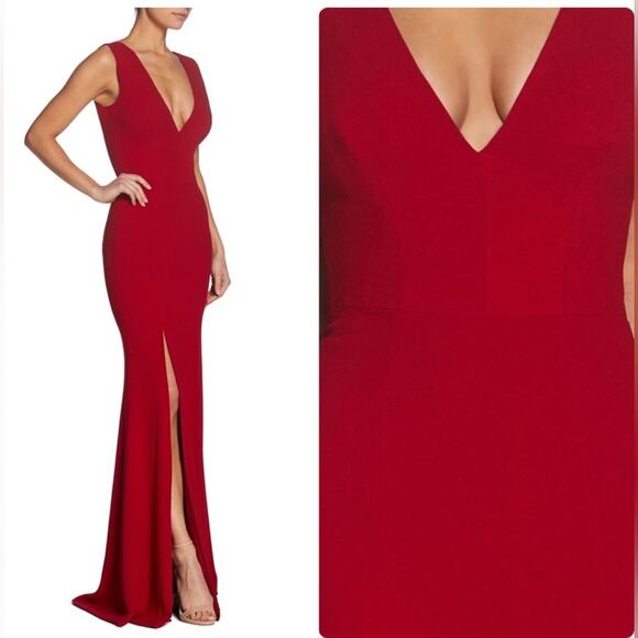 Dress The Population Sandra Plunging V-Neck Sleeveless Crepe Gown in Garnet M - Picture 4 of 12